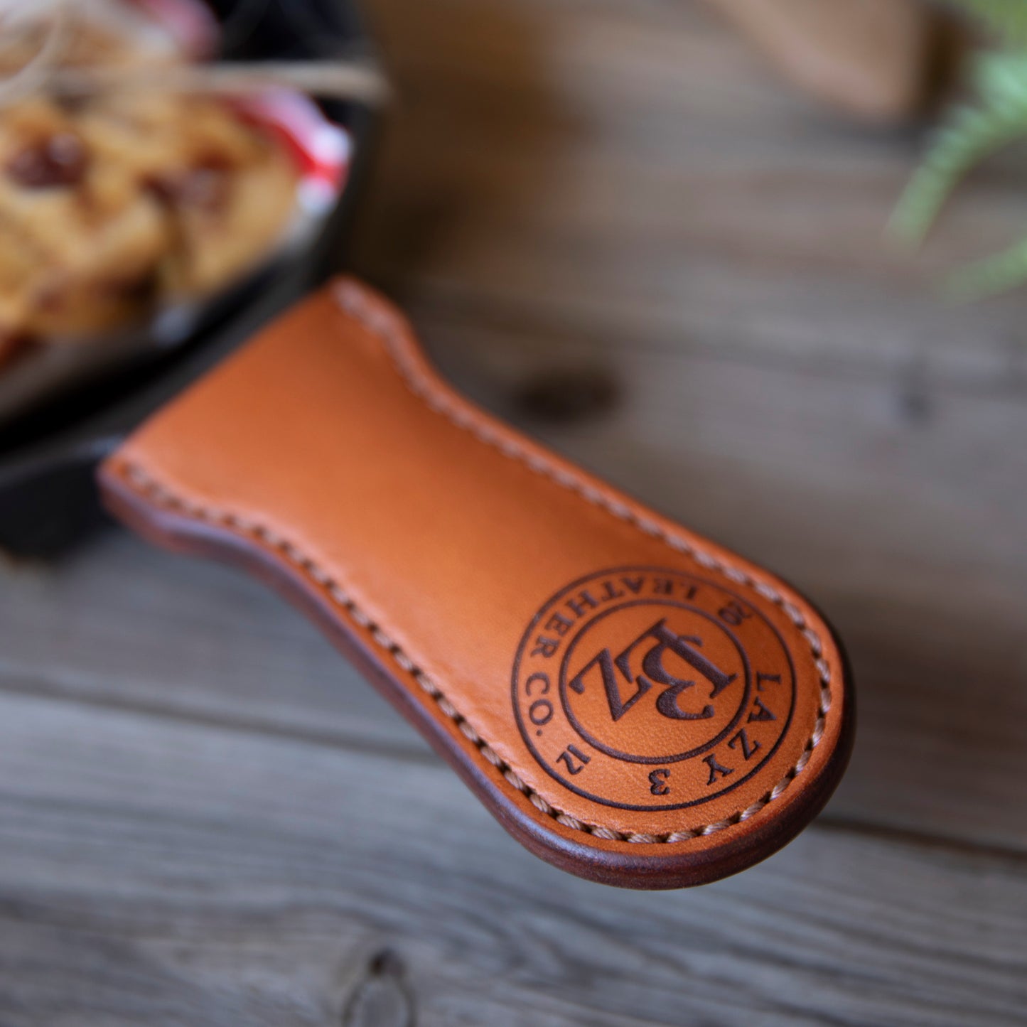 Cast Iron Skillet Leather Handle Cover Gift Set - Lazy 3 Leather Company