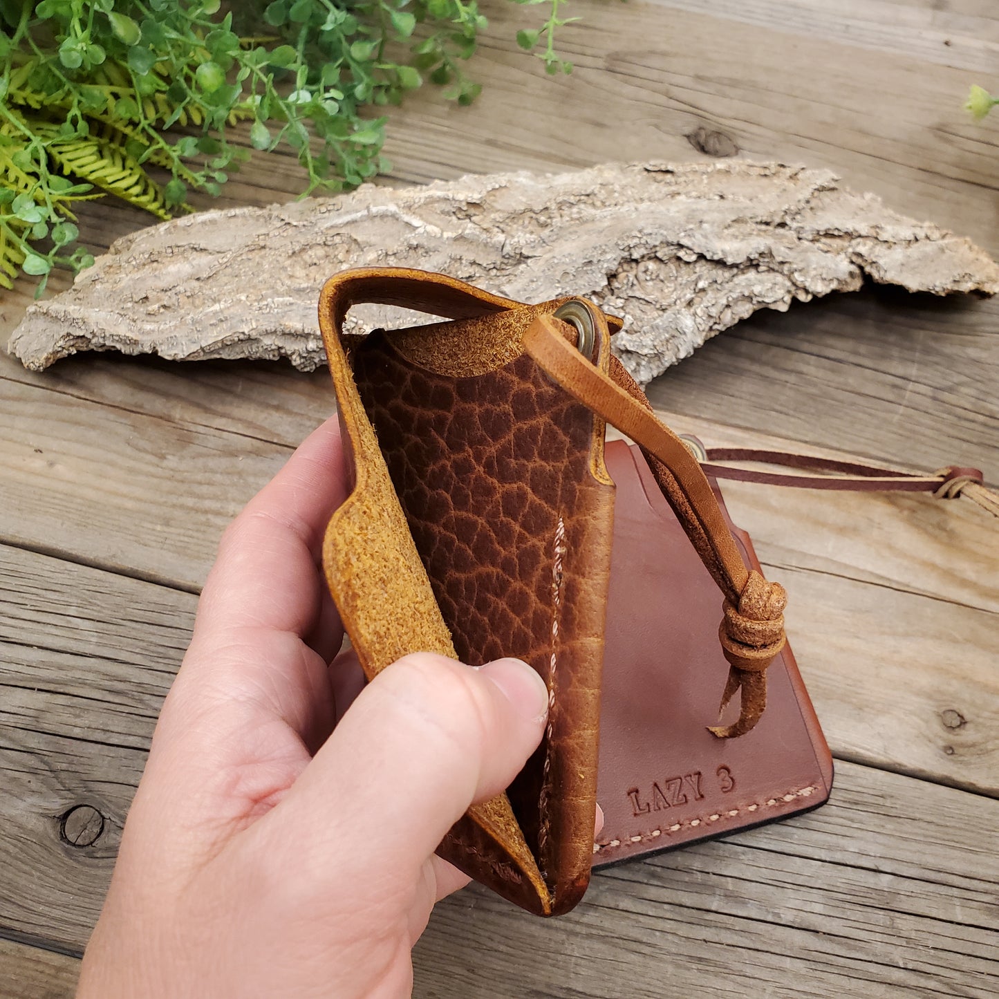 EDC Wallet w/ snap closure