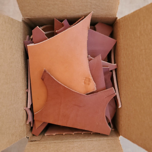 Scrap Leather Box – Tan/Chestnut Mix leather Remnants (4-6 lbs)