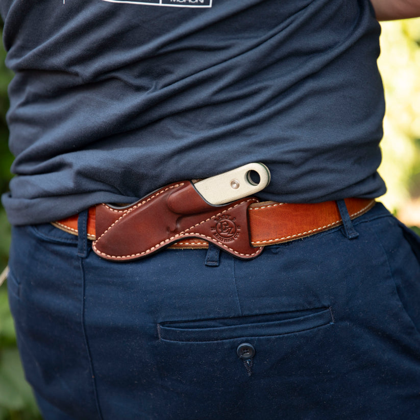 Esee Izula II and Bishop Scout Carry Sheath R/L Hand – Lazy 3 Leather ...