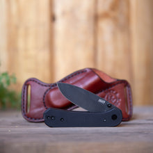 Load image into Gallery viewer, Knafs Lander with Leather Bishops Scout Carry Sheath