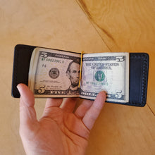 Load image into Gallery viewer, Shark Leather Bar Clip Wallet