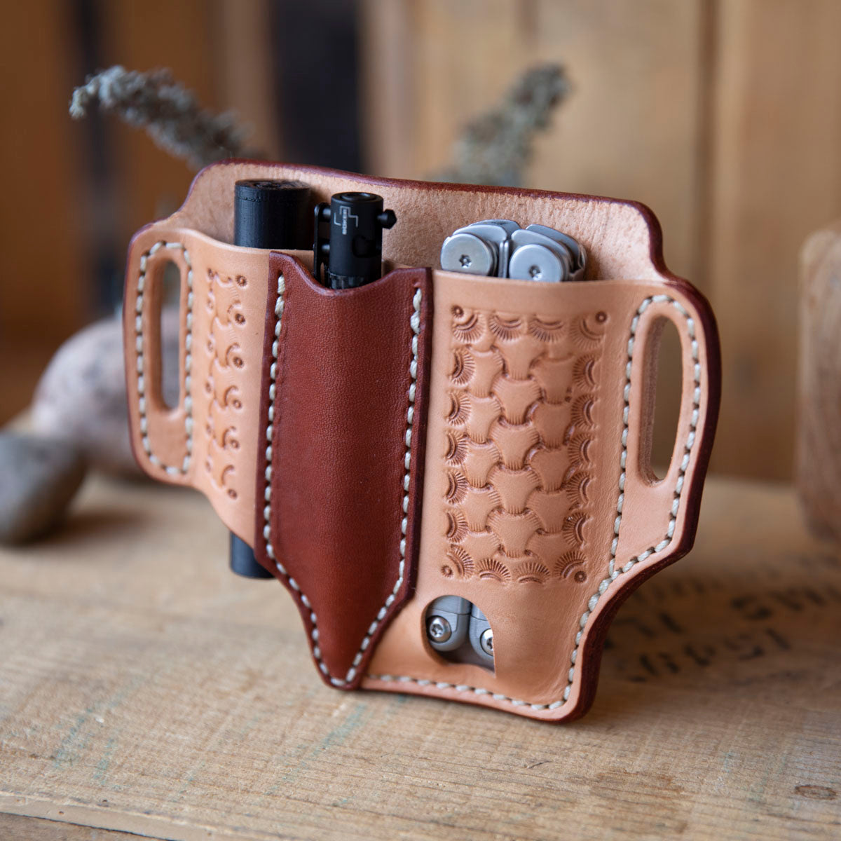 Multi Tool and Flashlight Pouch – Lazy 3 Leather Company