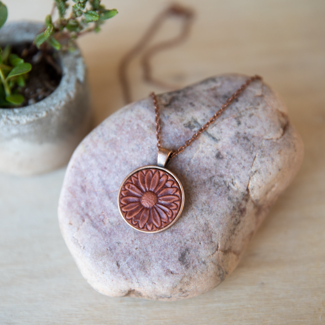 Daisy Pendant Necklace - Lazy 3 Leather Company