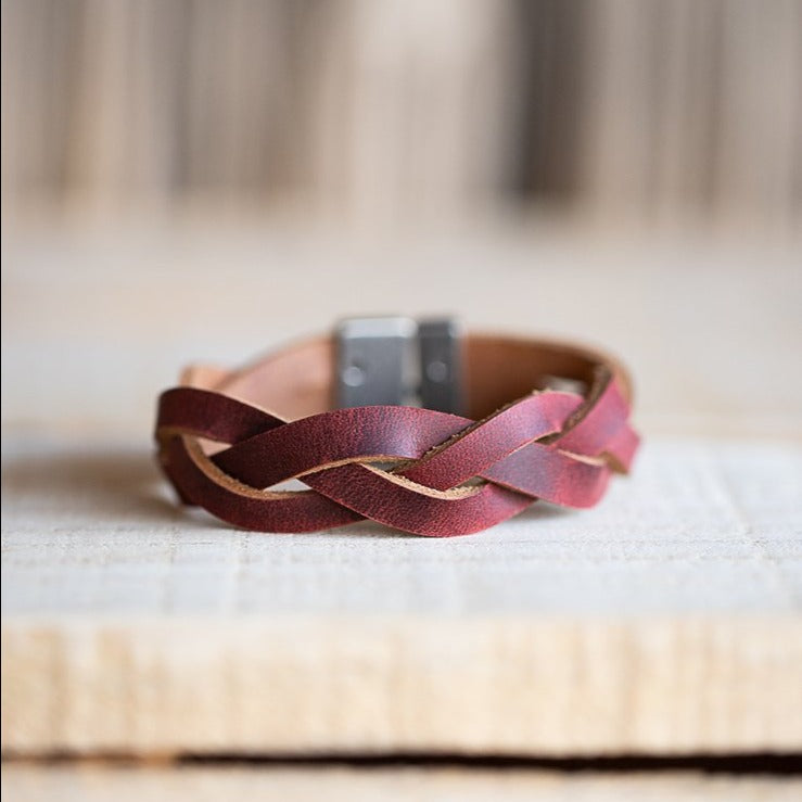 Keyhole Bracelet - Lazy 3 Leather Company