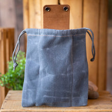 Load image into Gallery viewer, Foraging Pouch - Lazy 3 Leather Company